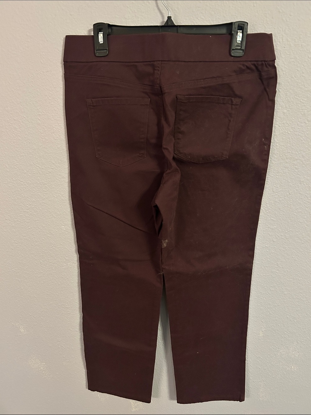 Nine West Heidi Pull-On Women Straight Slim Leg Pants Burgundy Size 10 - Picture 3 of 4